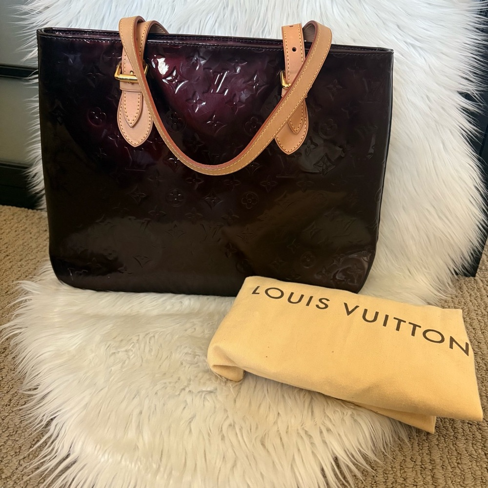 Authentic Louis Vuitton Monogram Amarante Vernis Brentwood Large Shoulder Bag